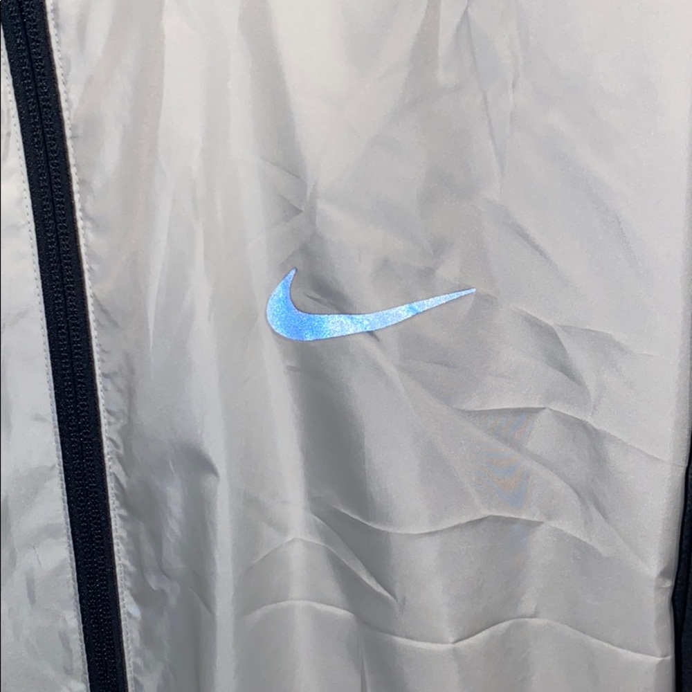 NIKE WINDBREAKER - Picture 3 of 4